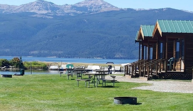 Breathtaking Cabin Fire Pit Provided Close to West Yellowstone, Montana