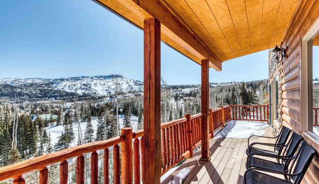 Brian Head Home w/Views & Master Bedroom Suite
