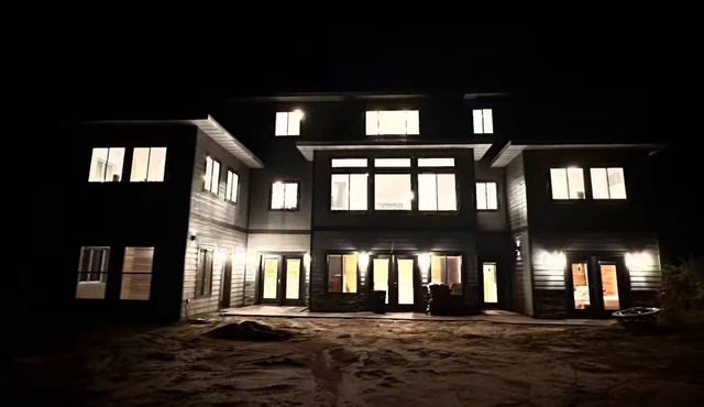 Cedar Studio w Full Kitchen + Living @ Whitetail Estates in Babbitt