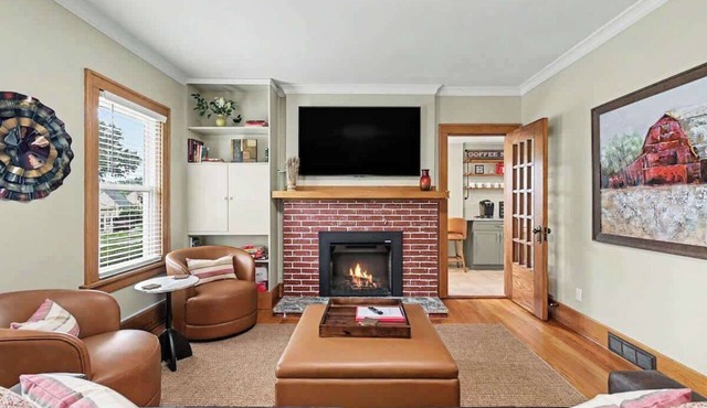 Charm w/EV Charge +Theater + Arcade | Sleeps 12