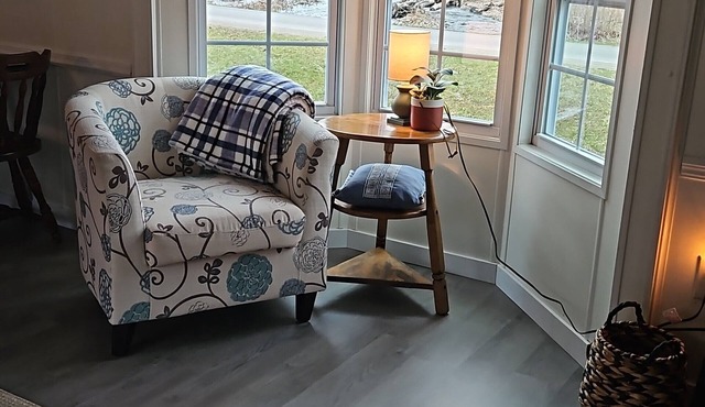 Charming 2-bedroom Country Side Retreat with WiFi in rural Fort Plain, NY area.