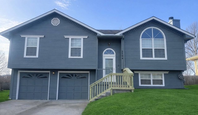 Charming 3-bedroom house in beautiful Blue Springs near Major international sporting event location