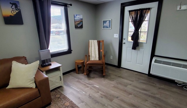 Charming building with 1 bedroom and AC, WiFi in serene Whitehall