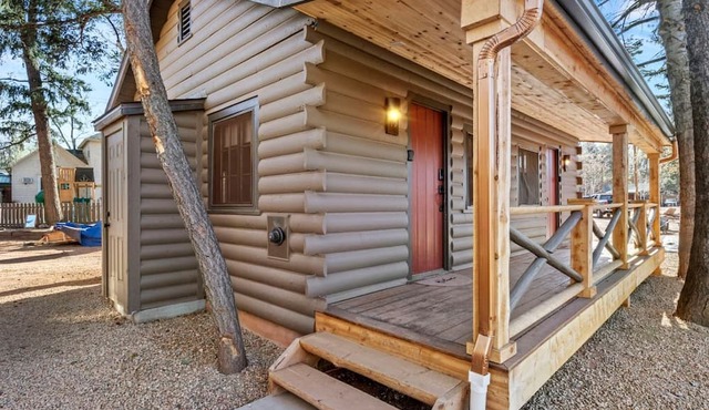 Charming Nature Cabins with Relaxing Outdoor Spaces Near Garden of the Gods in Colorado Springs, Colorado