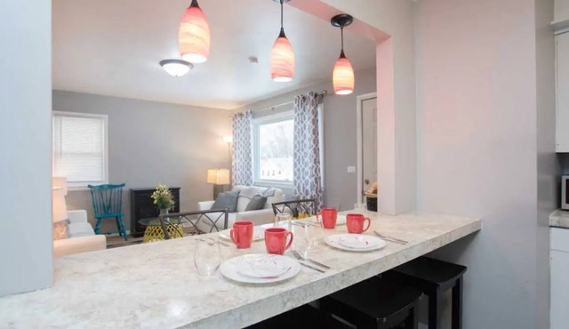 🥰 Chic, Spacious home in Historic Benson 🥰