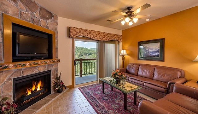 Clear Rivers and Rolling Hills Await You in the Beautiful Ozarks