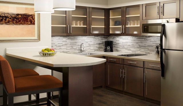 Comfortable Studio Suite in Rossford | Shared Indoor Pool + FREE Breakfast!
