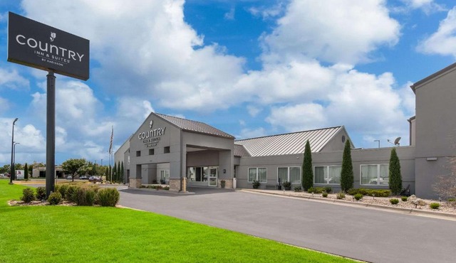 Country Inn & Suites by Radisson, Wichita East, KS
