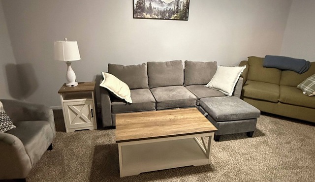 Cozy 2-bedroom in quaint Sturgis. 1 Mile to Main Street