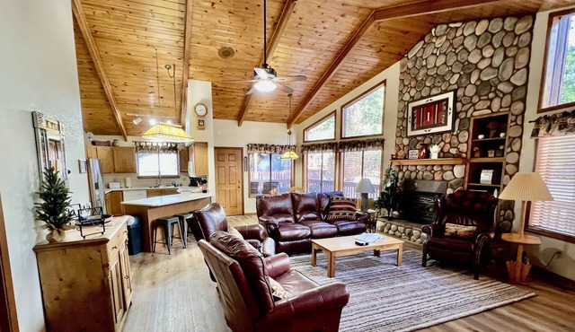 Cozy Cabin in the woods