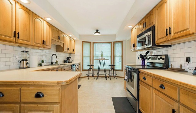 Cozy Family Fav/4bdrm2king sleeps 12
