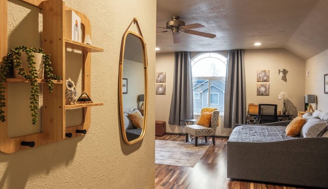 Cozy Private Studio in peaceful North Spokane community on Five Mile Prairie