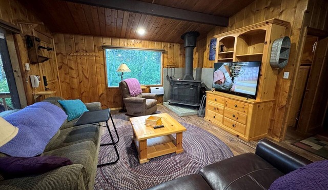 Cozy Secluded Cabin Surrounded by Trees near Yellowstone, Idaho