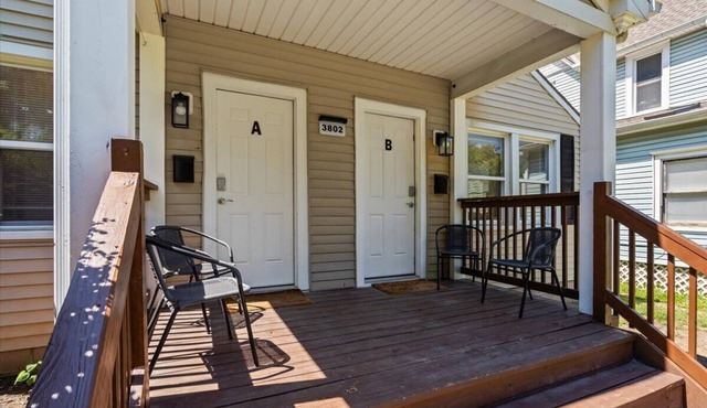 Cute 1BR Duplex Near Westport/Great 4 Long Stays