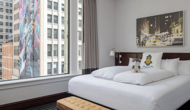 Delightful Room w/Whimsical Decor & Modern Amenities Near Magnificent Mile