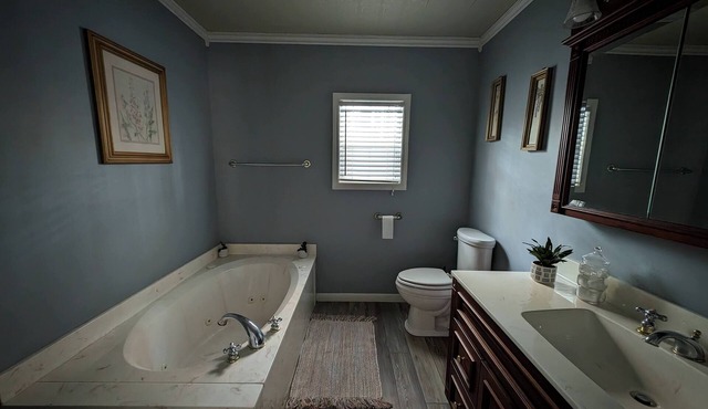 Discover seclusion at Road's End Retreat, a 2-bed, 2-bath sanctuary.