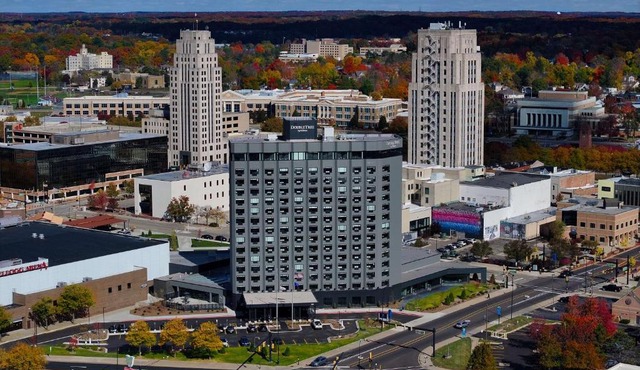 Doubletree By Hilton Battle Creek