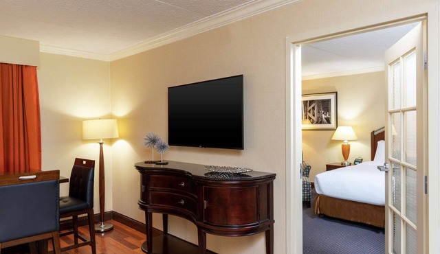 DoubleTree by Hilton Hotel Grand Rapids Airport
