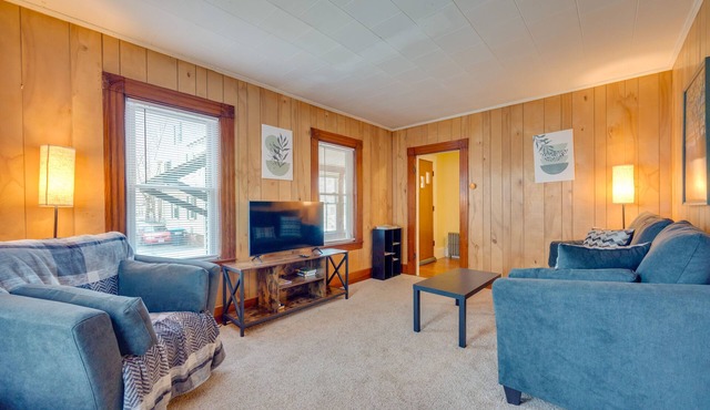 Easthampton Vacation Rental Near Mill Buildings! in Easthampton