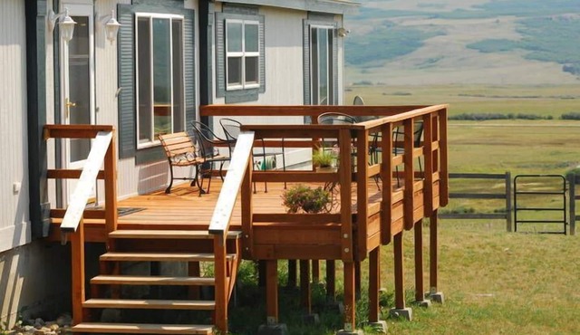 Elk Willows Home -Wildlife & Breathtaking Views-Minutes to Glacier East Entrance