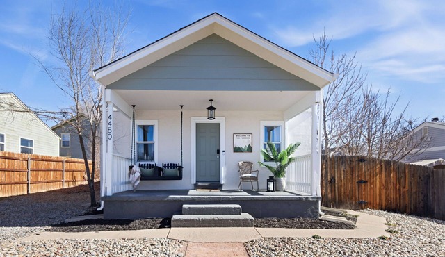 Family Arcade Home Pets OK Near Red Rocks