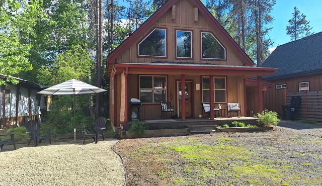 Fir Cabin - Ideal location ❄️ - Room for trailer parking!