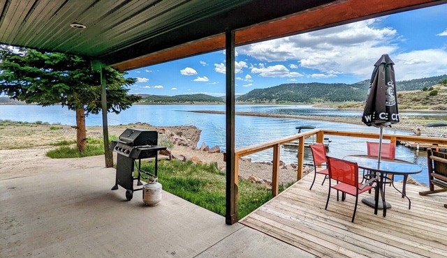 FISHERMANS PARADISE, LAKEFRONT LODGING