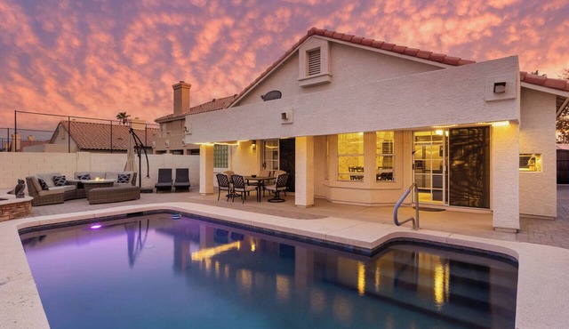 Foothills Golf Escape - Phoenix Pool House backing up to Foothills Golf Club