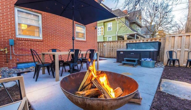 Fun Family Home. Hot Tub, Fire Pit & Game Room