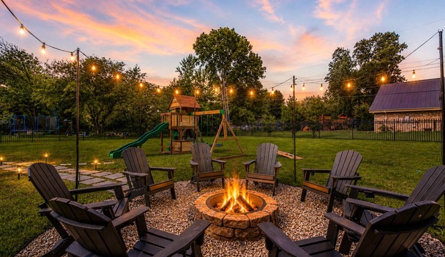 Game Room. Fire Pit. Playground. Theater. 16 Guest Capacity. Centrally Located.