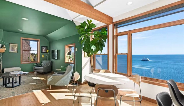 Great apartment with an incredible view!
