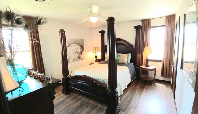 GUESTHOUSE w/FARM FRESH FOOD OPTIONS!