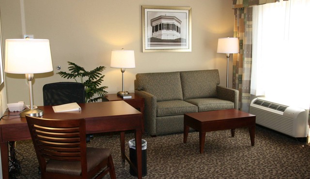 Hampton Inn & Suites West Point