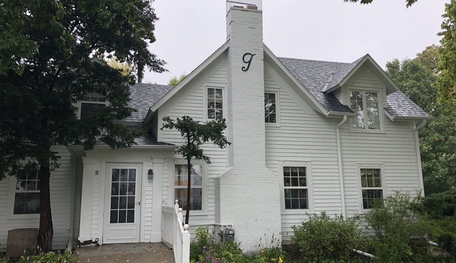 Historic Garst Farmhouse at Whiterock Conservancy