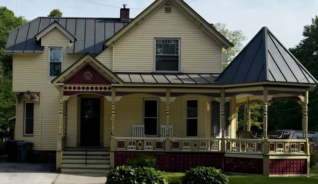 Historic Victorian Estate 4 Bed 2 Bath Fast Wifi