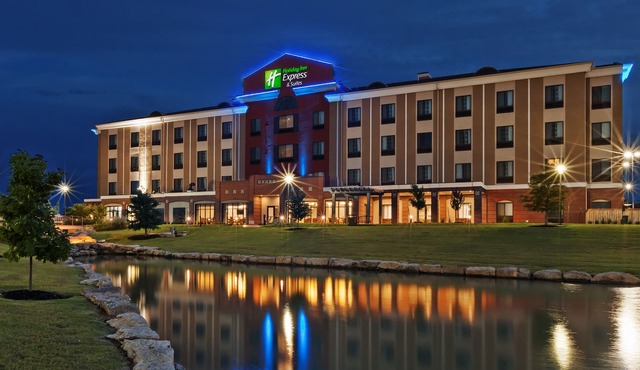 Holiday Inn Express & Suites Glenpool-Tulsa South by IHG