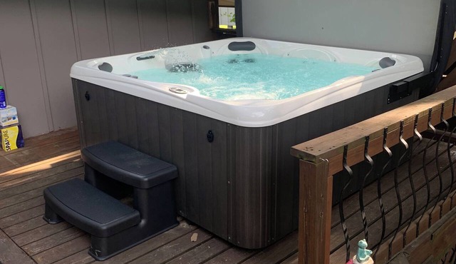 Hot Tub at The Eby Family Lodge in Overland Park KS