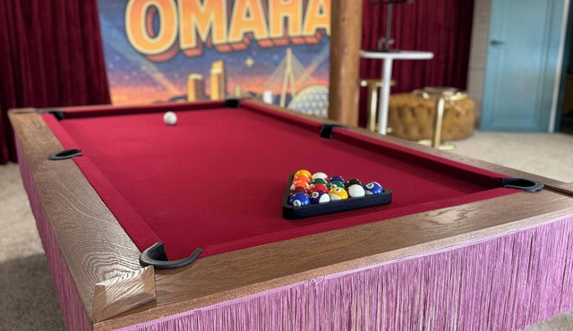 Hot Tub & Karaoke & Game Room & Sleeps 14