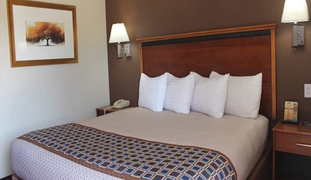 King Bed Non-Smoking