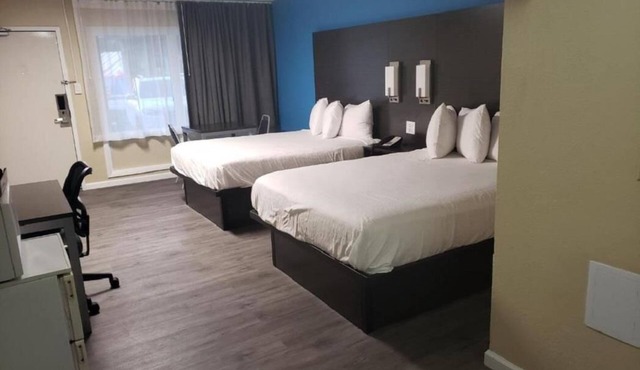 Kitchenette 2 Queen Beds Non Smoking