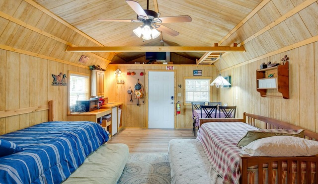 Lake Fork Studio Cabin w/Dock + Boat Ramp!
