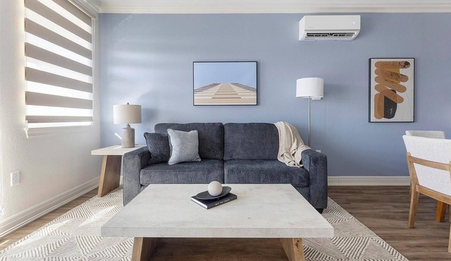 Landing | Chic 2BD, Clubhouse, Gym