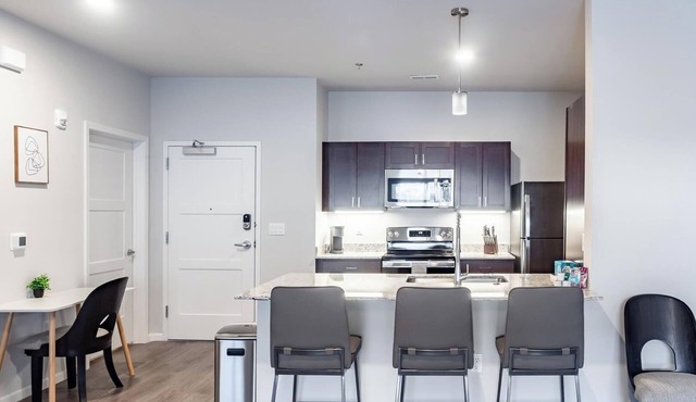 Landing | Spectacular 2BD, Game Room, Pool