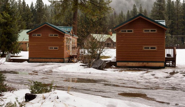 Leavenworth Camping Resort Cottage 7