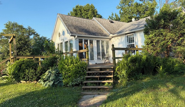 Little Platte Farm, Charming 3-bedroom house in rural Platte County close to KCI