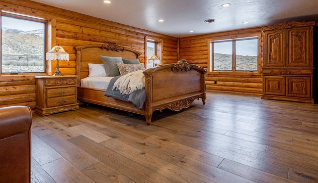 Located at the base of the Beartooth Mountains, Beautiful Views!