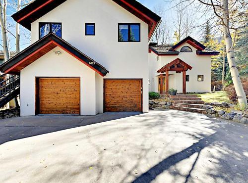 Luxury Vail Family Retreat | Fire Pit, Mountain Views & Sleeps 11