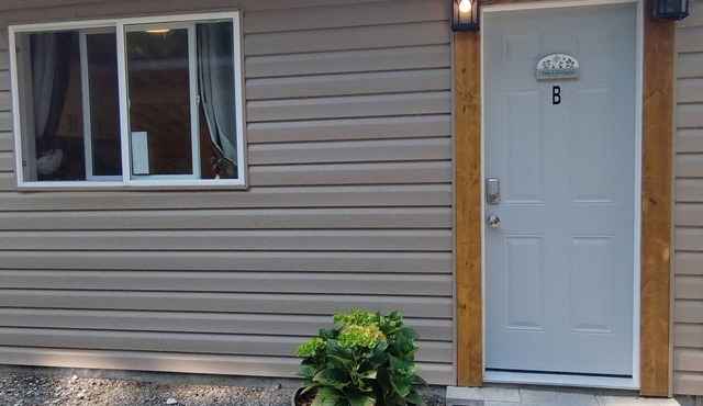 Maple Ridge vacation cabin B in Maple Ridge