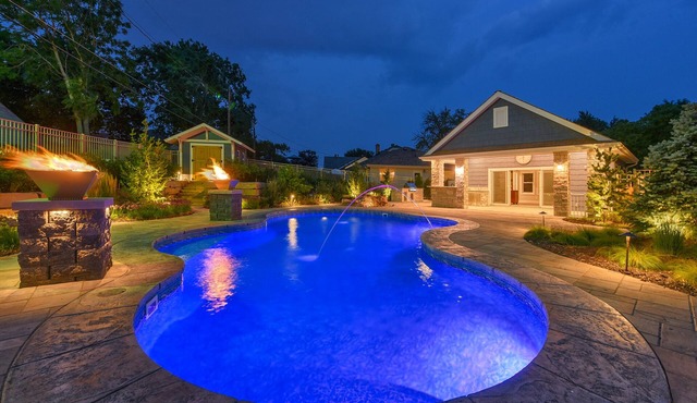 Martha St Villa, Pool, Hot Tub, Grill, Pool, Hot Tub, Grill