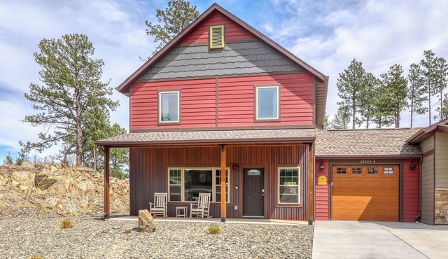 Modern 2BR BH Retreat Condo Near Mt Rushmore Sleeps 8